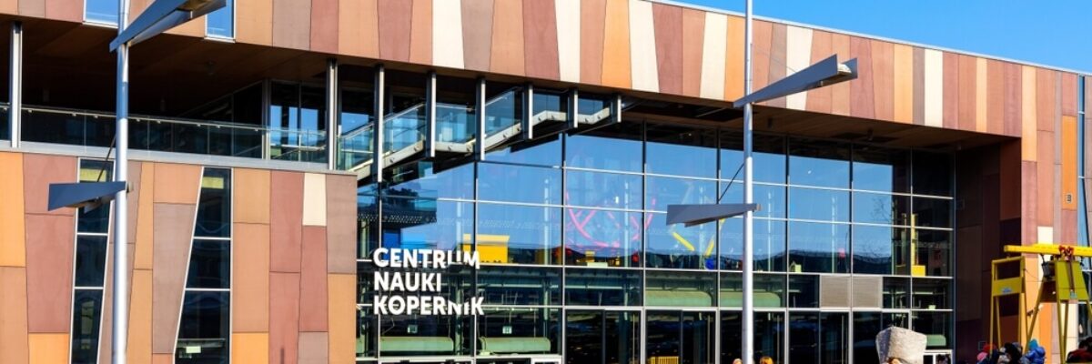Centrum Nauki Kopernik w Warszawie - niezwykłe i inspirujące doświadczenia dla ponad miliona zwiedzających rocznie